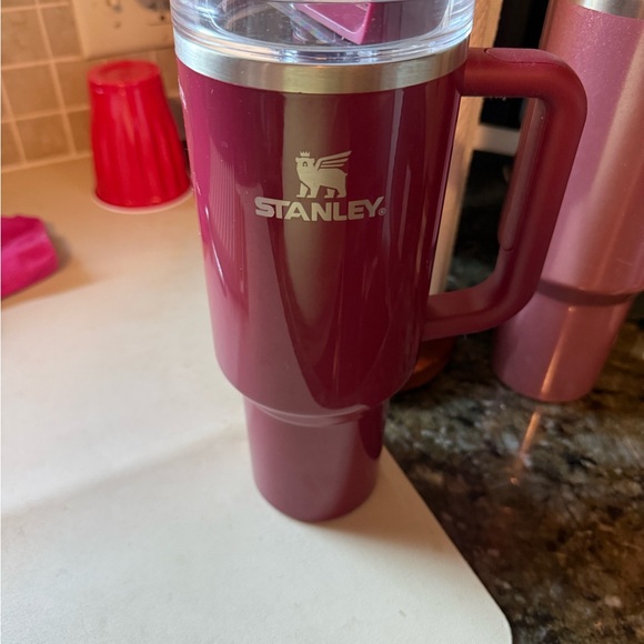 Stanley Maroon Insulated Mug - Picture 1 of 3